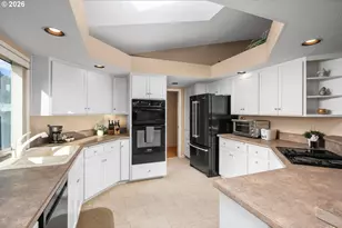 12664 SW Bexley Ln, Portland, OR 97224 - Photo 12