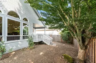 12664 SW Bexley Ln, Portland, OR 97224 - Photo 36