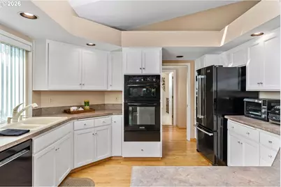 12664 SW Bexley Ln, Portland, OR 97224 - Photo 16