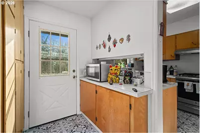 9245 NW Skyline Blvd, Portland, OR 97231 - Photo 16