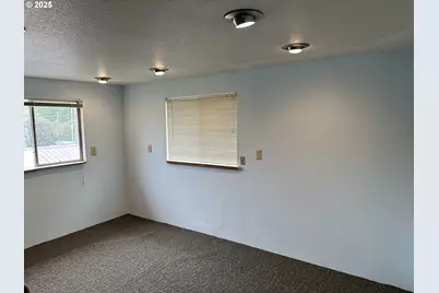 309 E Van Buren St, Athena, OR 97813 - Photo 26