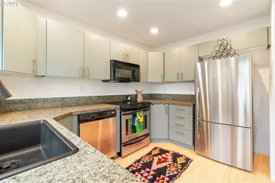 6700 N Pittsburg Ave, Portland, OR 97203 - Photo 10