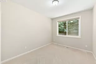 10523 SE Charlotte Dr, Happy Valley, OR 97086 - Photo 26