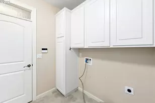 10523 SE Charlotte Dr, Happy Valley, OR 97086 - Photo 38