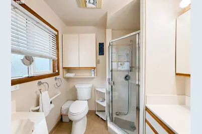 8601 NE 57th St, Vancouver, WA 98662 - Photo 14