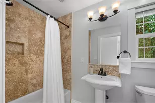 7304 SW 28th Ave, Portland, OR 97219 - Photo 12