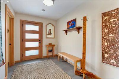 1307 Columbia St, Hood River, OR 97031 - Photo 4