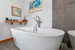 1307 Columbia St, Hood River, OR 97031 - Photo 24