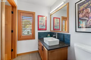 1307 Columbia St, Hood River, OR 97031 - Photo 28