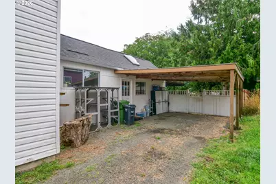 265 Bryant St, Clatskanie, OR 97016 - Photo 4
