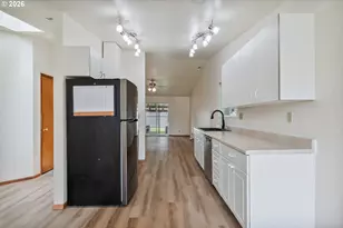 2345 50th Ave, Longview, WA 98632 - Photo 8
