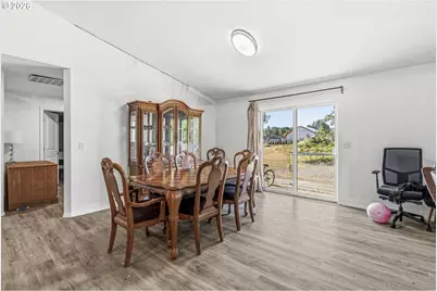 235 Flatt Rd, Kelso, WA 98626 - Photo 8