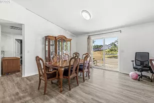 235 Flatt Rd, Kelso, WA 98626 - Photo 8