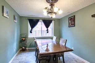 19875 SW Rock Dr, Beaverton, OR 97003 - Photo 10