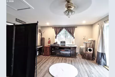 19875 SW Rock Dr, Beaverton, OR 97003 - Photo 18