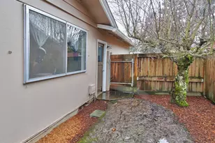 19875 SW Rock Dr, Beaverton, OR 97003 - Photo 38