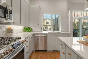 2357 NW Quimby St, Portland, OR 97210 - Photo 12