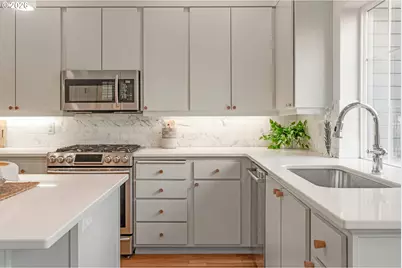 2357 NW Quimby St #24, Portland, OR 97210 - Photo 14