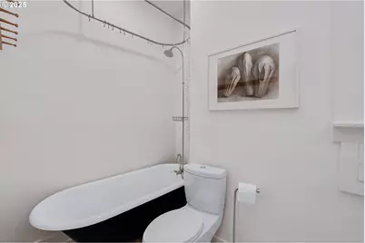 2373 NW Johnson St, Portland, OR 97210 - Photo 32