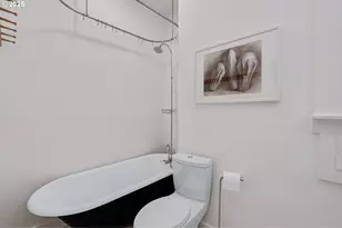 2373 NW Johnson St, Portland, OR 97210 - Photo 32