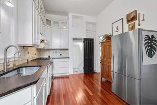 2373 NW Johnson St, Portland, OR 97210 - Photo 12