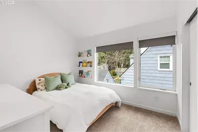 6555 N Boston Ave, Portland, OR 97217 - Photo 18