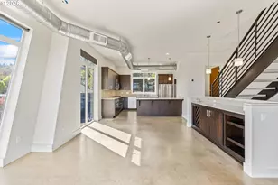 4644 S Kelly Ave, Portland, OR 97239 - Photo 6