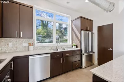 4644 S Kelly Ave, Portland, OR 97239 - Photo 8