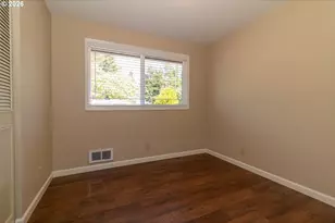 1715 W Park Dr, Florence, OR 97439 - Photo 24
