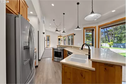 4606 Perpetua St, Florence, OR 97439 - Photo 8