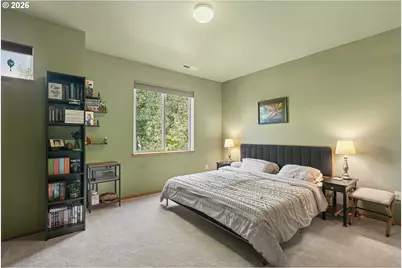 668 SW Dillan Dr, Beaverton, OR 97006 - Photo 22