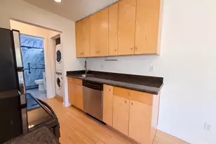 1300 NE 68th Ave, Portland, OR 97213 - Photo 8
