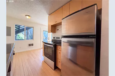 1300 NE 68th Ave, Portland, OR 97213 - Photo 10