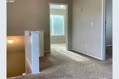 5135 NE Flanders St, Portland, OR 97213 - Photo 8