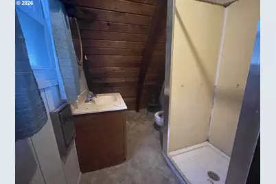 100 W Erin St, Detroit, OR 97342 - Photo 24