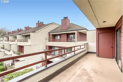 5150 S Landing Dr #302B2, Portland, OR 97239 - Photo 8