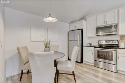 5150 S Landing Dr #302B2, Portland, OR 97239 - Photo 14