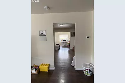 187 W Oregon Ave, Creswell, OR 97426 - Photo 14
