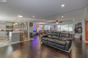 6708 14th Ave NE, Keizer, OR 97303 - Photo 2