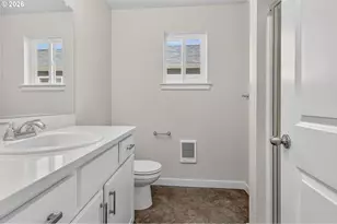 9269 E Burnside St, Portland, OR 97216 - Photo 14