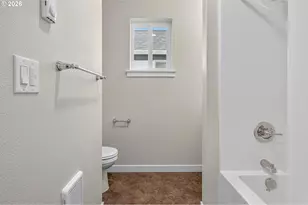 9269 E Burnside St, Portland, OR 97216 - Photo 18