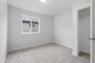 9269 E Burnside St, Portland, OR 97216 - Photo 32