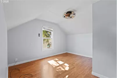 1021 Deal St, Junction City, OR 97448 - Photo 28