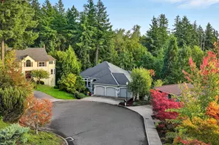 1109 NW Frazier Ct, Portland, OR 97229 - Photo 2