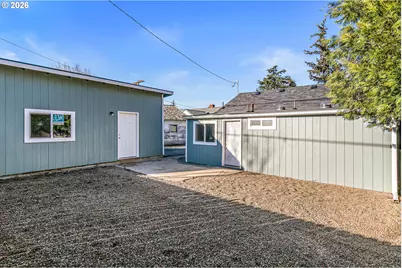 745 Dakota Ave, Medford, OR 97501 - Photo 6