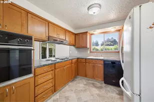 15411 SE Morning Glory Ct, Milwaukie, OR 97267 - Photo 8