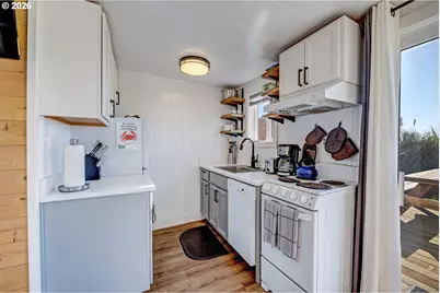 95500 Highway 101, Yachats, OR 97498 - Photo 14