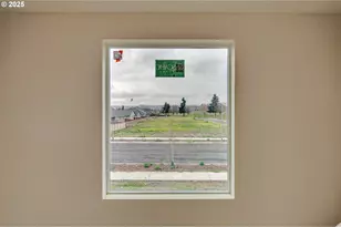 2002 Henderson Wy, Longview, WA 98632 - Photo 8