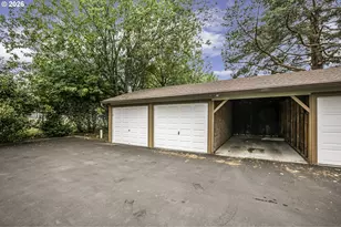 15926 NE Fremont St, Portland, OR 97230 - Photo 30