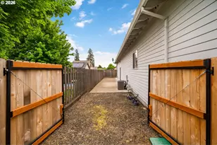1909 NE 156th Ave, Portland, OR 97230 - Photo 46